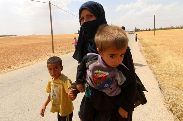 IŞİD, Menbiç'te 900 Kürt sivili kaçırdı