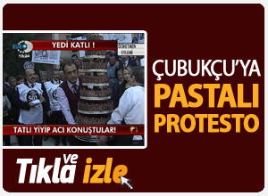 Bakan Nimet Çubukçuya pastalı protesto