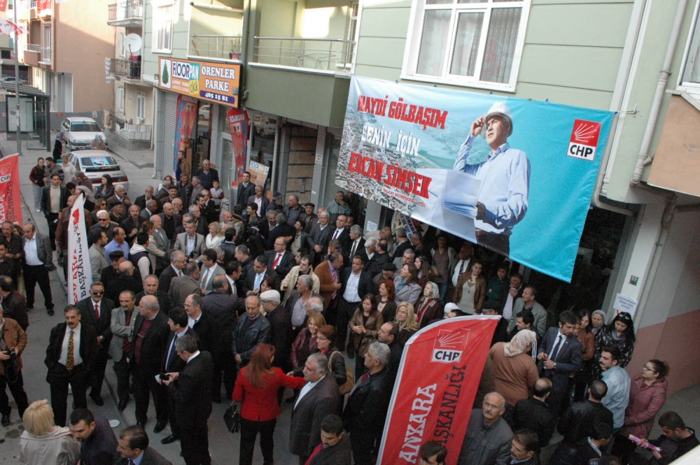 ERCAN ŞİMŞEK GÖLBAŞI'NDA KASIRGA ETKİSİ YARATTI ! galerisi resim 68