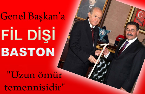 BASTON HEDİYE ETTİ