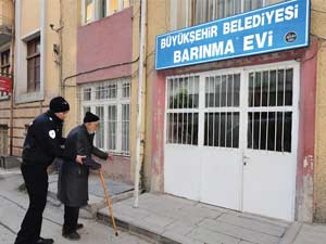 EVSİZLERİN SICAK YUVASI, BÜYÜKŞEHİR BARINMA EVİ