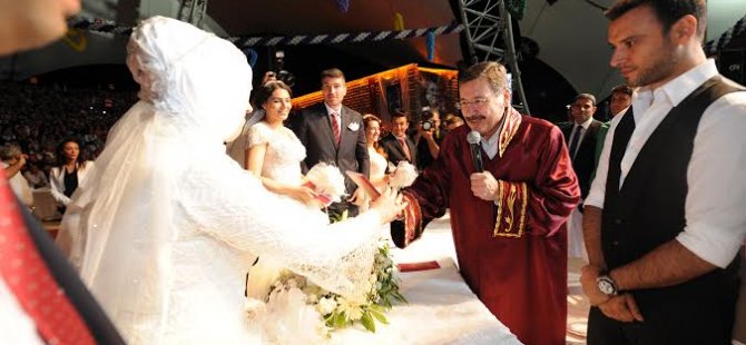 BÜYÜKŞEHİR’DEN 214 ÇİFTE MUHTEŞEM DÜĞÜN...