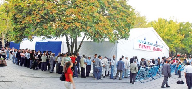 BÜYÜKŞEHİR’DEN 7 YERDE İFTAR ÇADIRI VE 25 İLÇEDE İFTAR YEMEĞİ