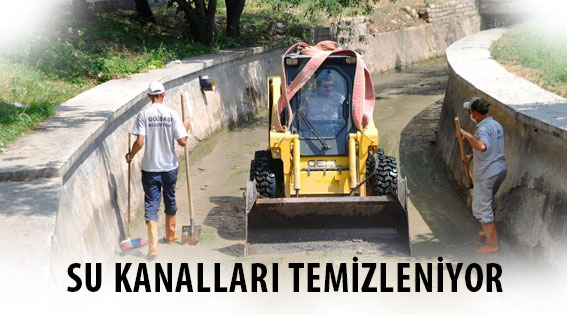 SU KANALLARI TEMİZLENİYOR