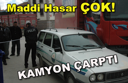 Gölbaşı Belediyesine ait araç Kaza yaptı