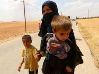 IŞİD, Menbiç'te 900 Kürt sivili kaçırdı