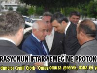 İftar yemeğine protokol akını